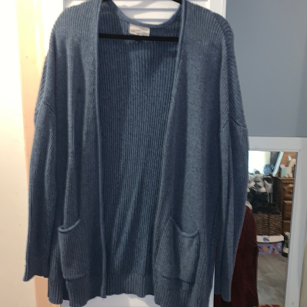 Size Large blue Universal Thread cardigan